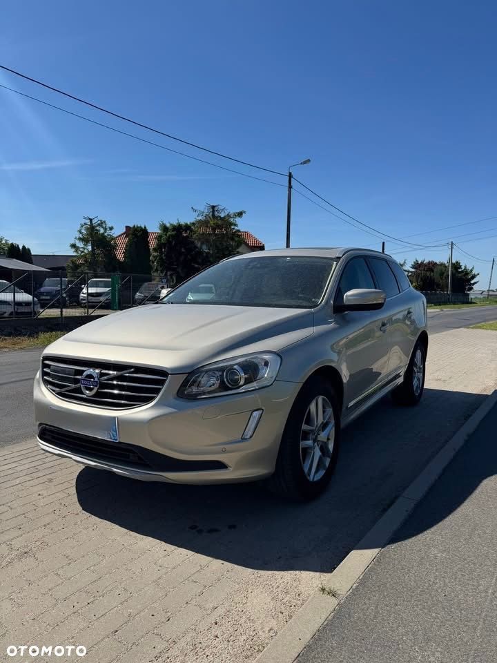 Volvo XC 60 D4 Geartronic Summum - 3