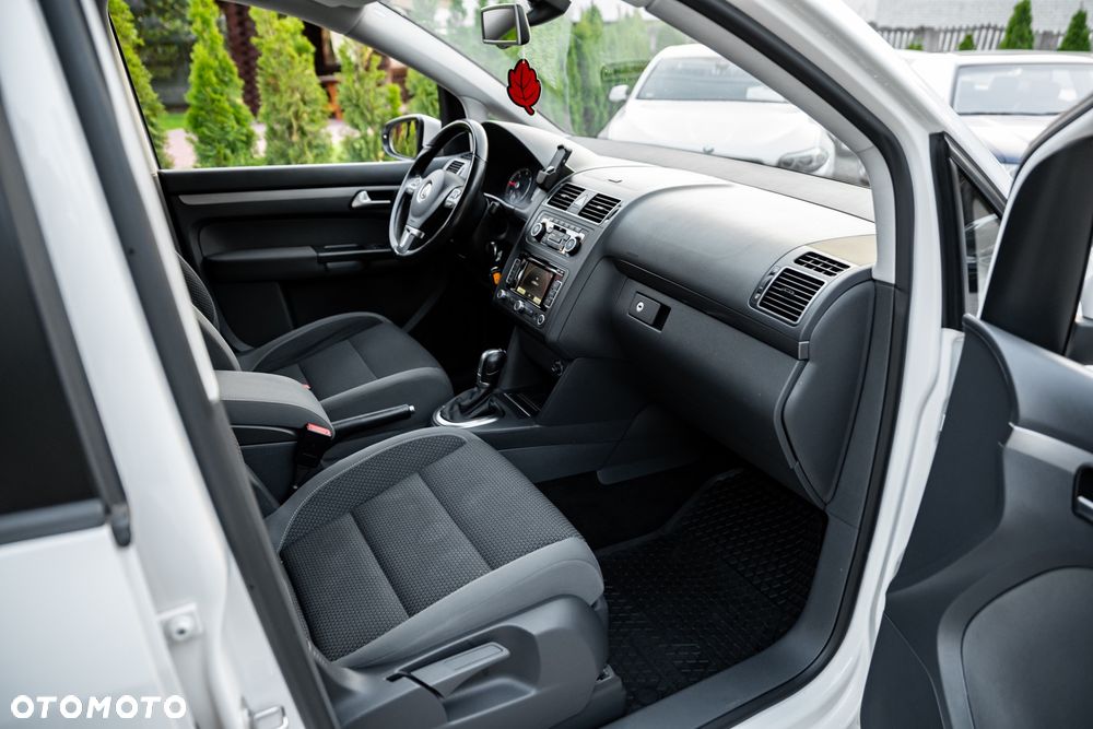 Volkswagen Touran 2.0 TDI DPF DSG Highline - 22
