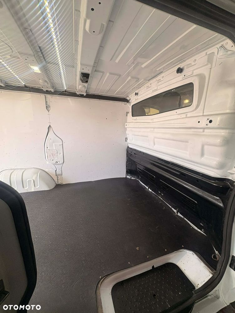 Renault Trafic - 37