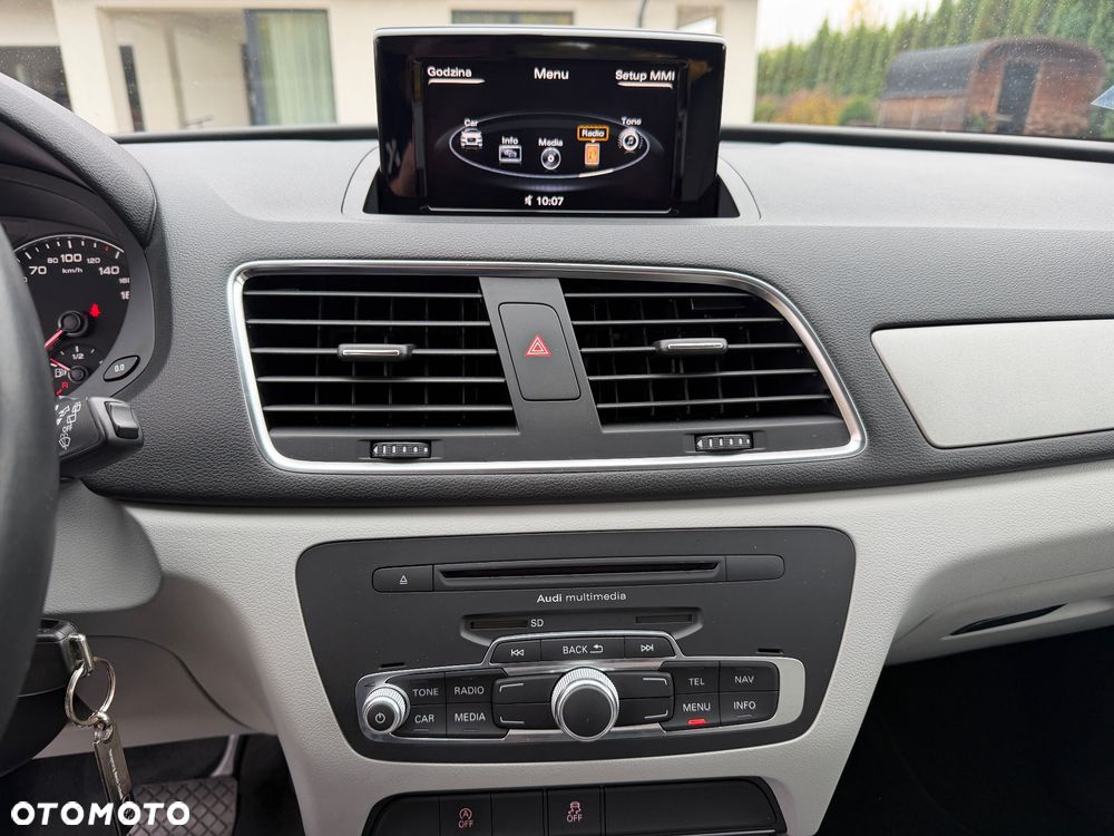 Audi Q3 1.4 TFSI S tronic - 24