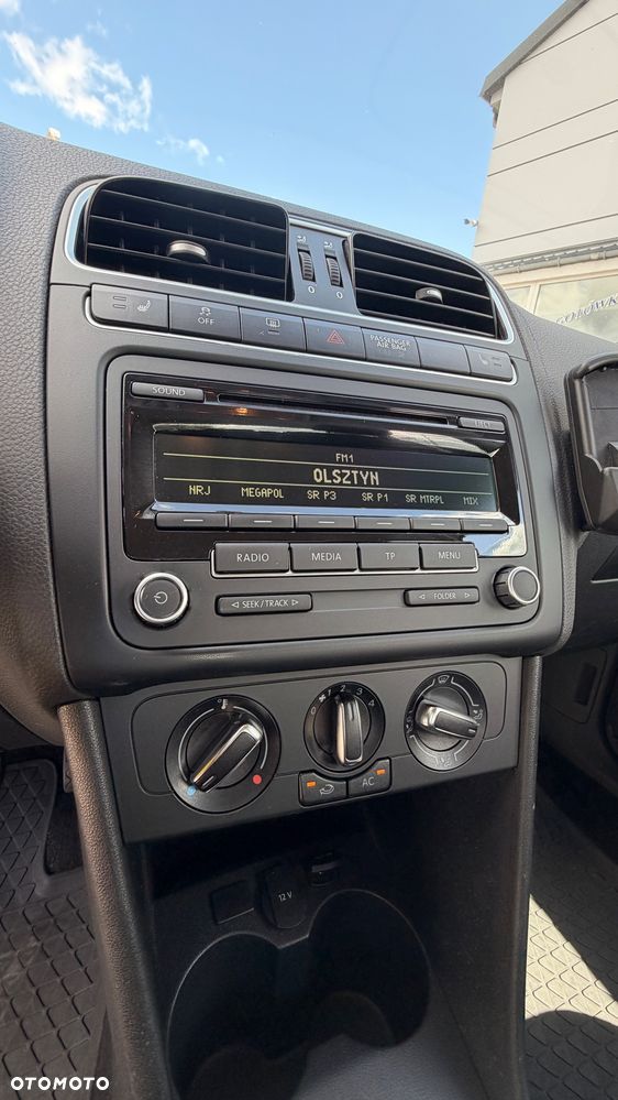 Volkswagen Polo 1.4 16V Comfortline - 10