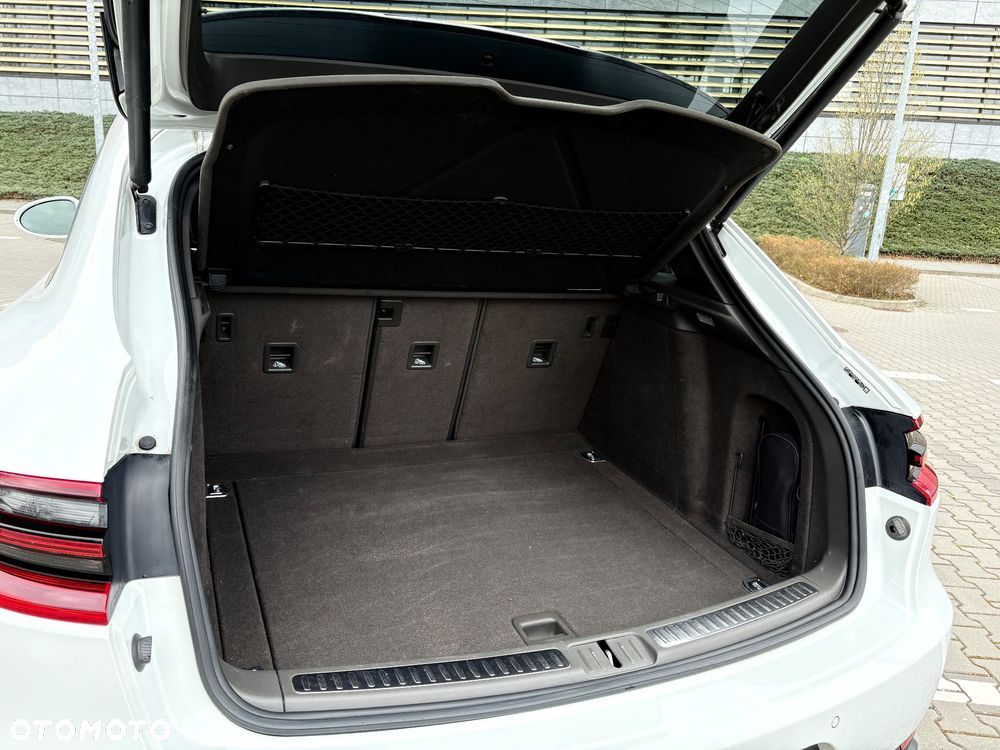 Porsche Macan - 16