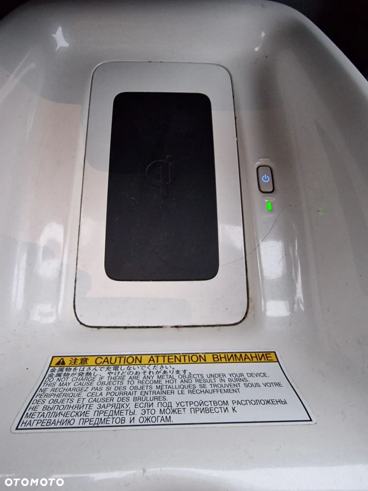 Toyota Prius Hybrid Executive - 30