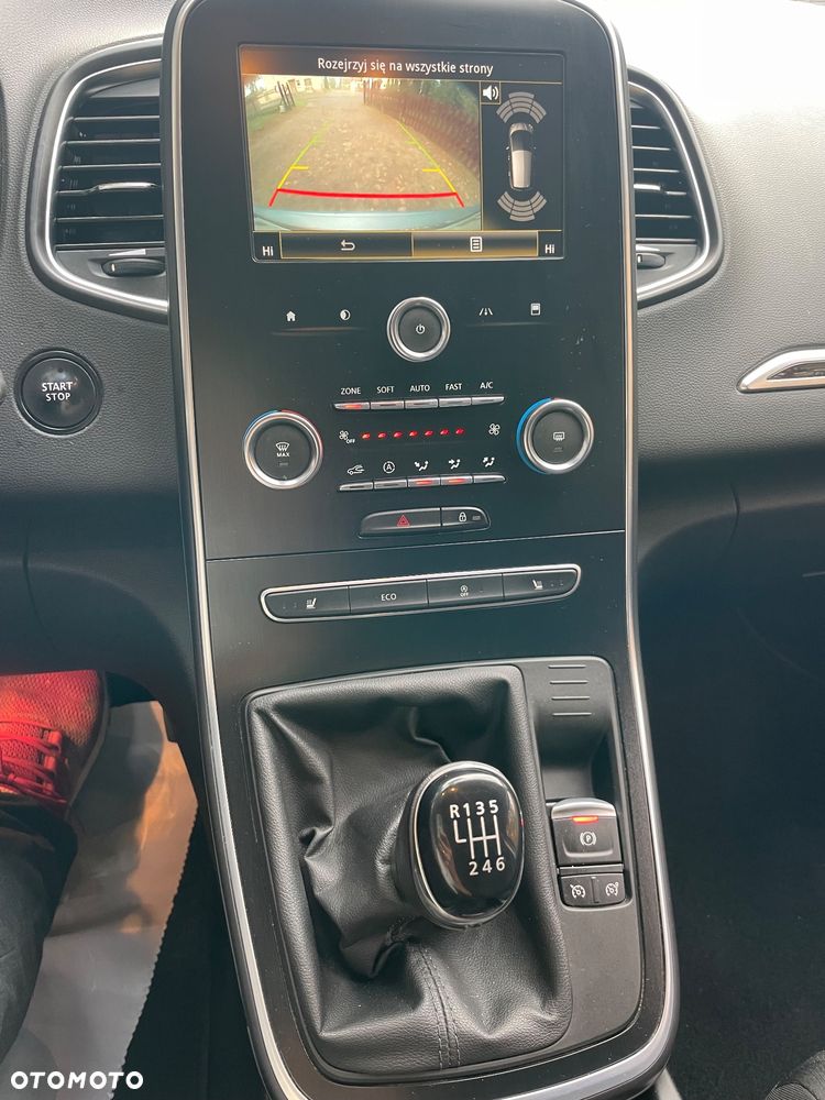 Renault Scenic TCe 140 GPF LIMITED - 8