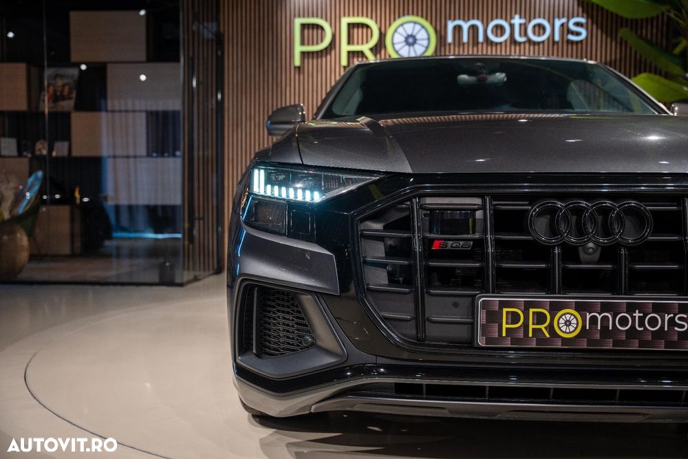 Audi SQ8 - 9
