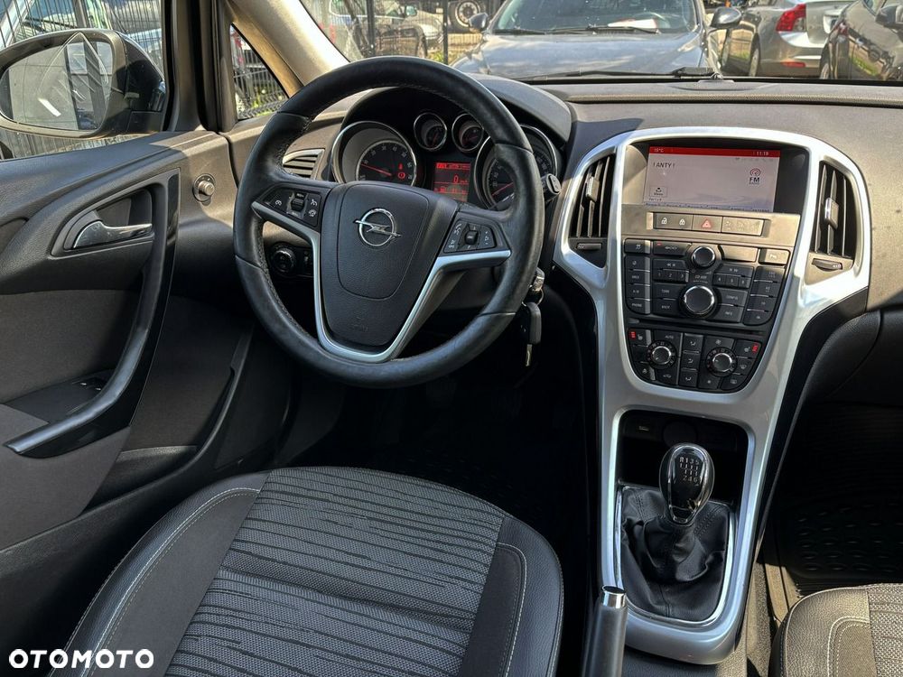 Opel Astra 1.4 Turbo Style - 24