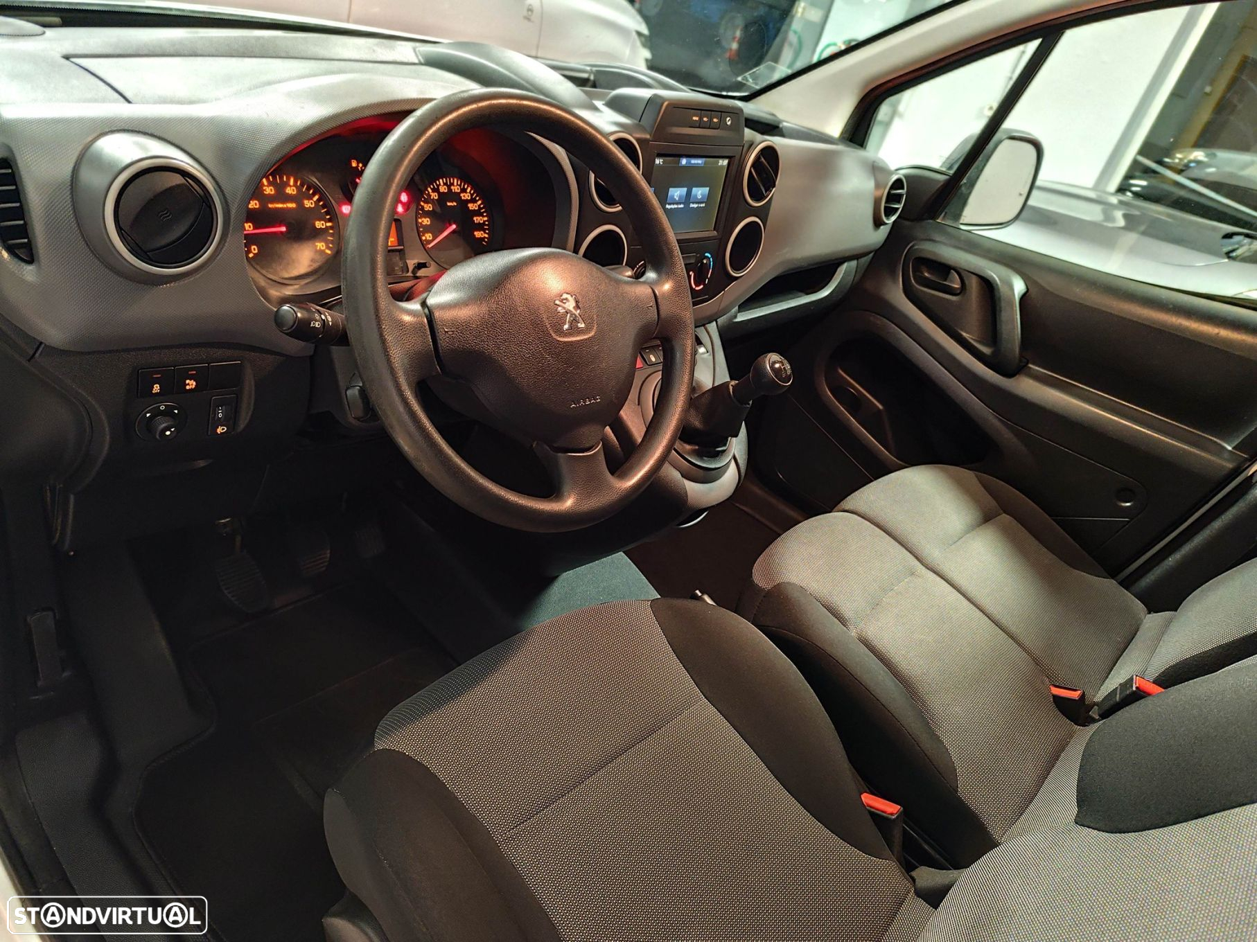 Peugeot Partner 1.6 BlueHDi L2 Premium 3L - 11