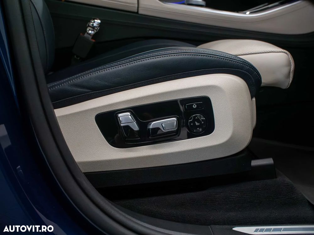 BMW X5 xDrive45e - 25