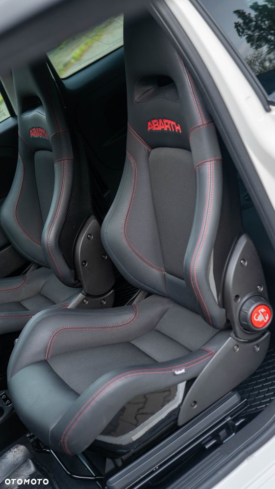 Abarth 695C - 7
