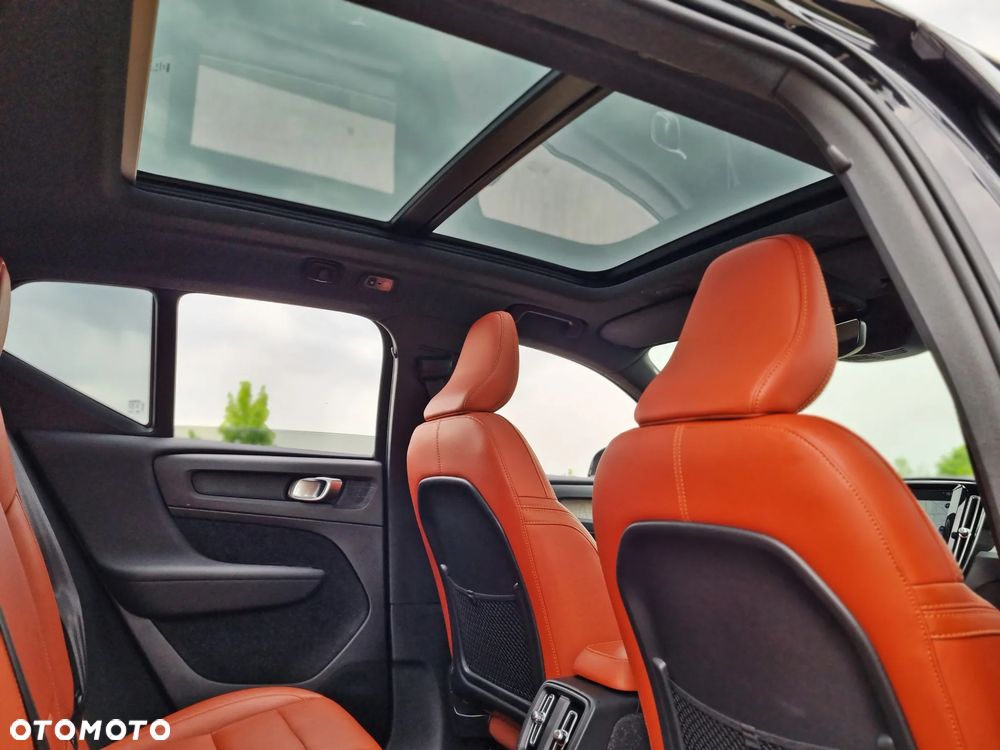 Volvo XC 40 D4 AWD Geartronic Inscription - 33