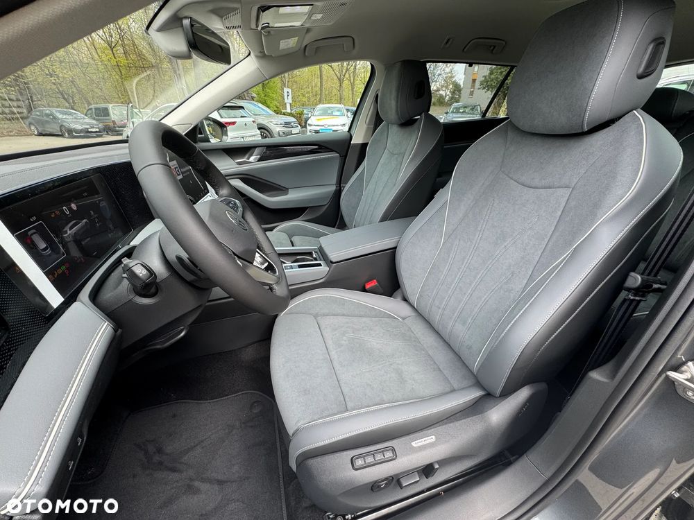 Volkswagen Passat - 9