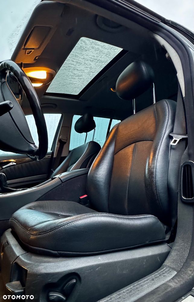 Mercedes-Benz Klasa E 500 4Matic Automatik Avantgarde - 14