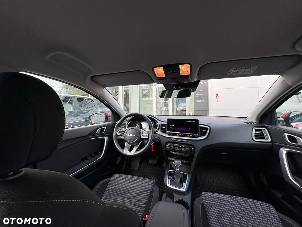 Kia Ceed 1.5 T-GDI M DCT - 24