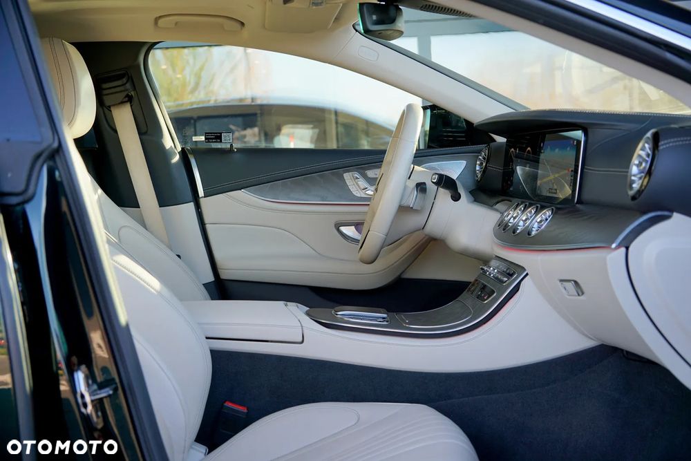 Mercedes-Benz CLS 400 d 4Matic 9G-TRONIC AMG Line - 24