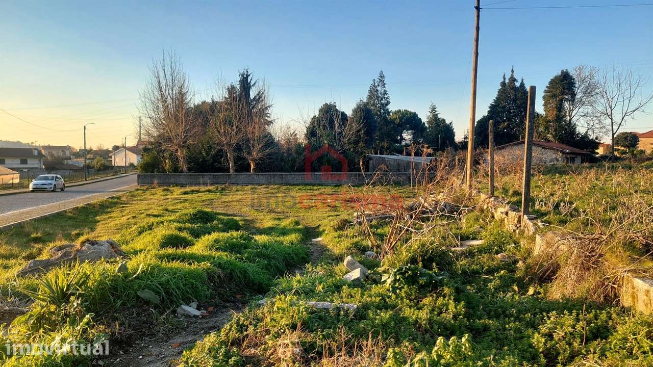 Terreno para construção com 1.400m2 em São Salvador do Campo, Santo Ti - Grande imagem: 4/5