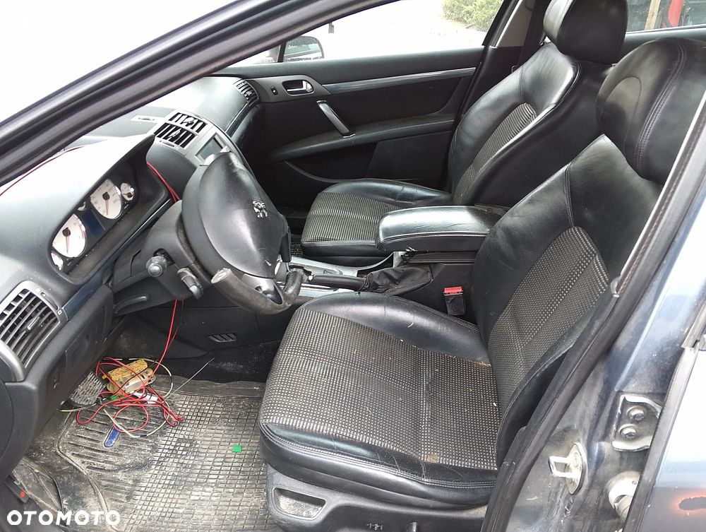 Peugeot 407 I Przed Lift (04-08r.) 2.0D 136KM. Silnik RHR (DW10BTED4) Skrzynia 20HZ32,  CP23X66,  CD58X71,  4HP20,  2222JS,  2223PW lakier EZWD.Cały na części. GWARANCJA !!! Przód Tył Zestaw Komplet Drzwi Klapa Zderzak Błotnik Maska Grill Atrapa Szyba Pas Lampa Lusterko Boczki Fotel Kanapa Kokpit Deska Rozdzielcza Przełącznik Włącznik Sterownik Przewody Wiązka Instalacja Moduł Komputer Czujnik Listwa Pompa Alternator Wtryski Głowica Rozrusznik Kompresor Sprzęgło Dwumas Silnik Skrzynia ABS Klimatyzacji Paliwa Wspomagania Kolektor Turbina Przepustnica Zawór Chłodnica Koło Hak Belka Sanki Zawieszenie Mcpherson Półoś Amortyzator Wydech Tłumik Zacisk Most - 9