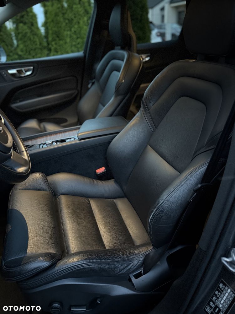 Volvo XC 60 - 8