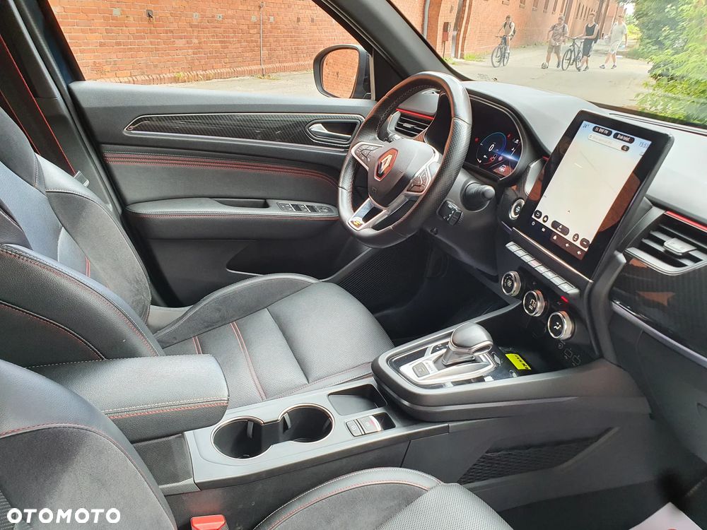Renault Arkana 1.6 E-TECH R.S Line MMT - 12