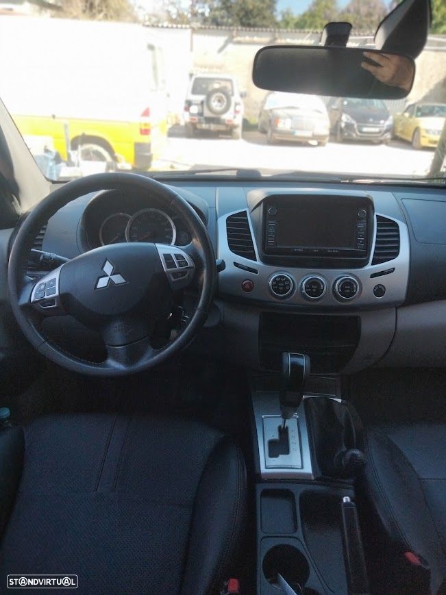 Mitsubishi L200 Pick Up 4x4 Auto DPF Intense Cabine Dupla - 14