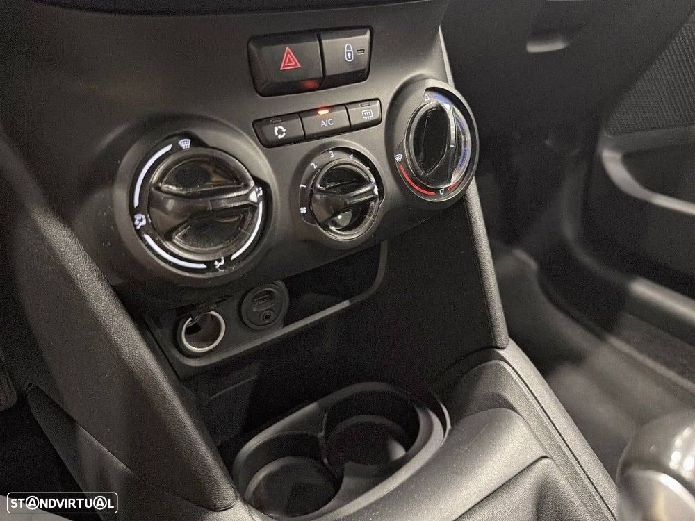 Peugeot 208 1.2 PureTech Style - 17