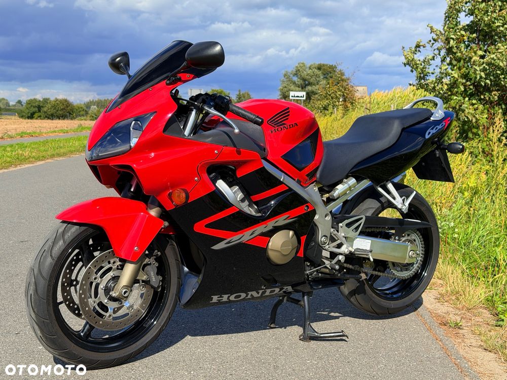 Honda CBR - 11