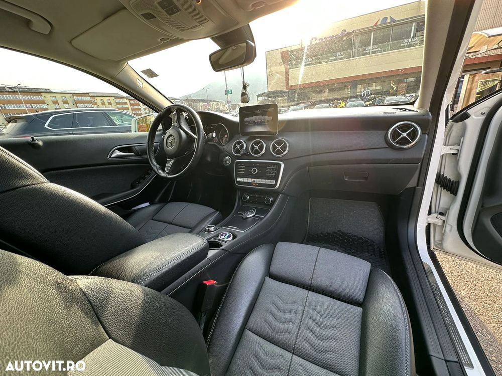 Mercedes-Benz GLA 200 d 4MATIC Aut. - 18