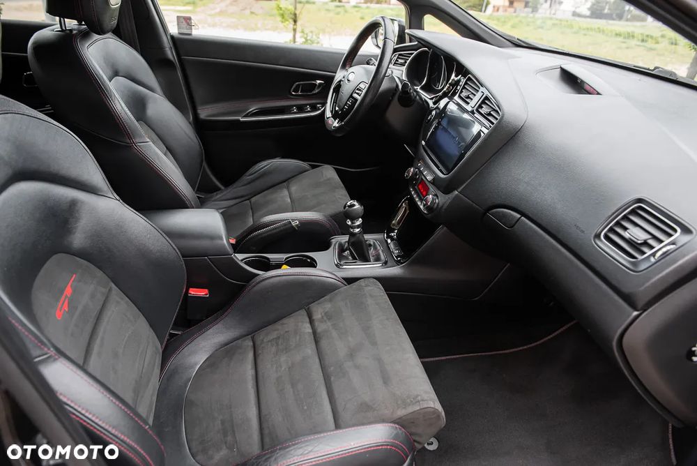 Kia Ceed 1.6 T-GDI GT-Track - 21