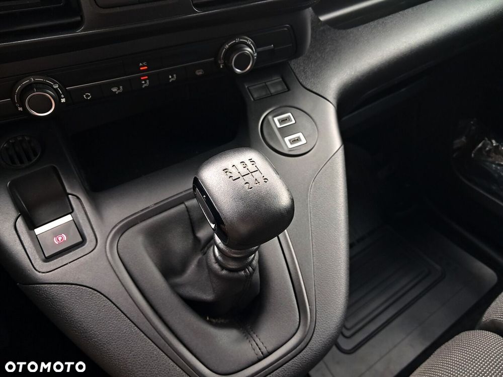 Toyota PROACE CITY - 24