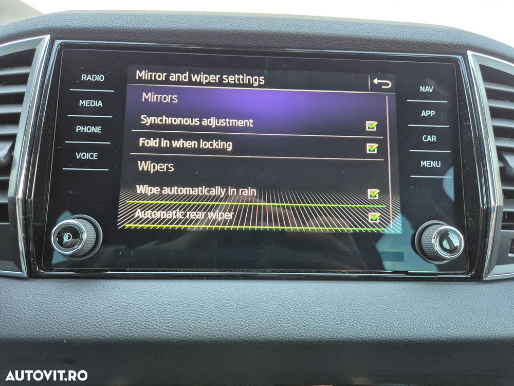 Skoda Karoq 1.5 TSI DSG Style - 32