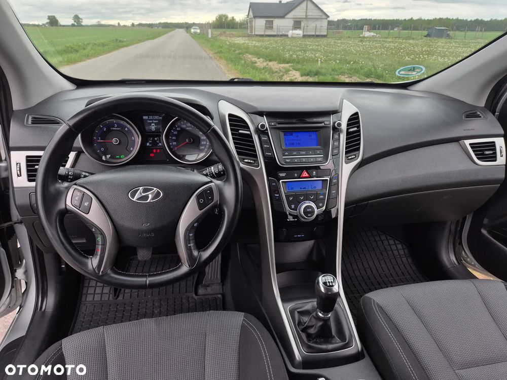 Hyundai i30 1.6 CRDi Comfort - 6