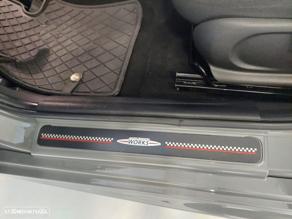 MINI 5 Portas One D - 11