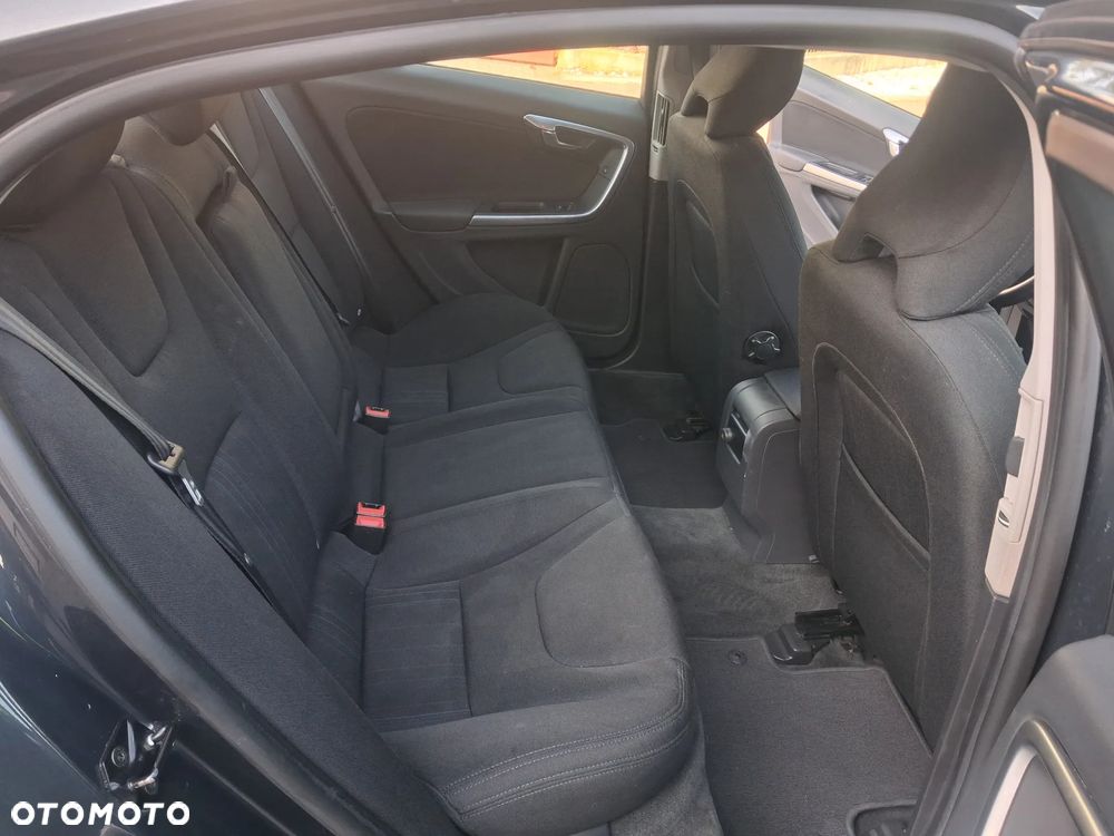 Volvo S60 DRIVe Kinetic - 21
