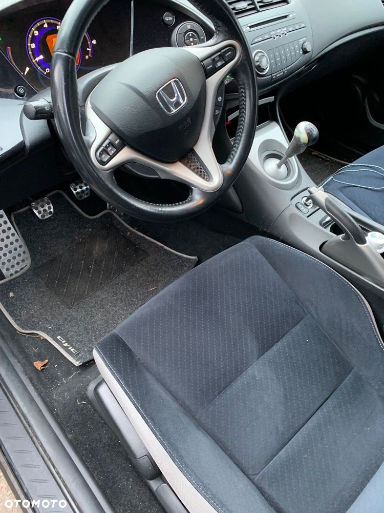 Honda Civic 1.8 Executive - 5