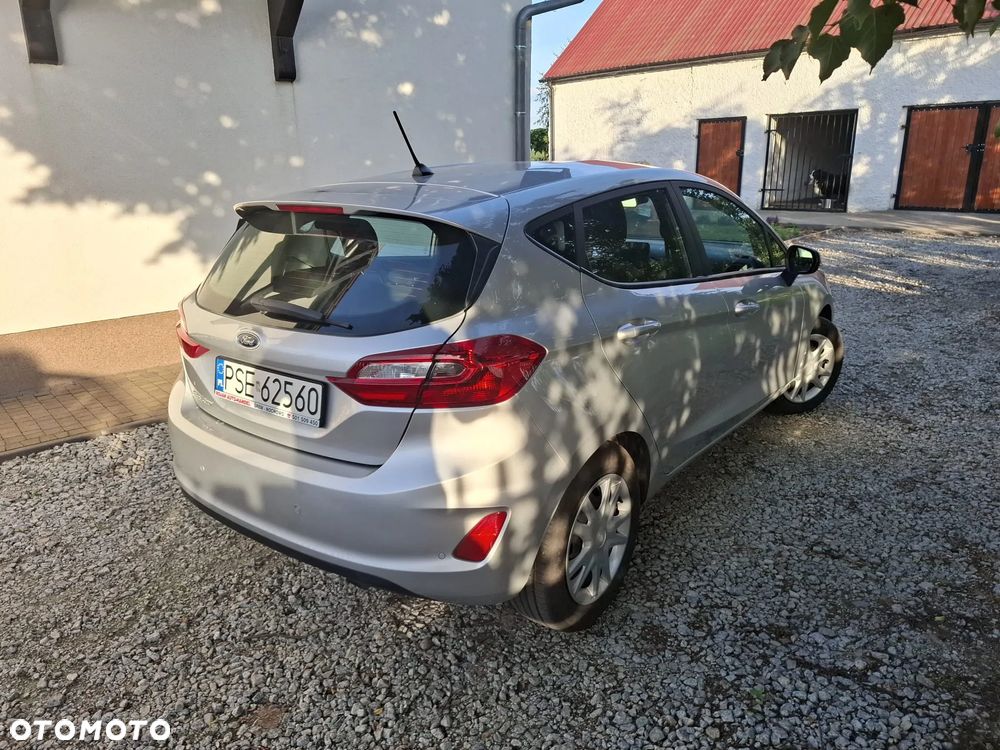Ford Fiesta - 2