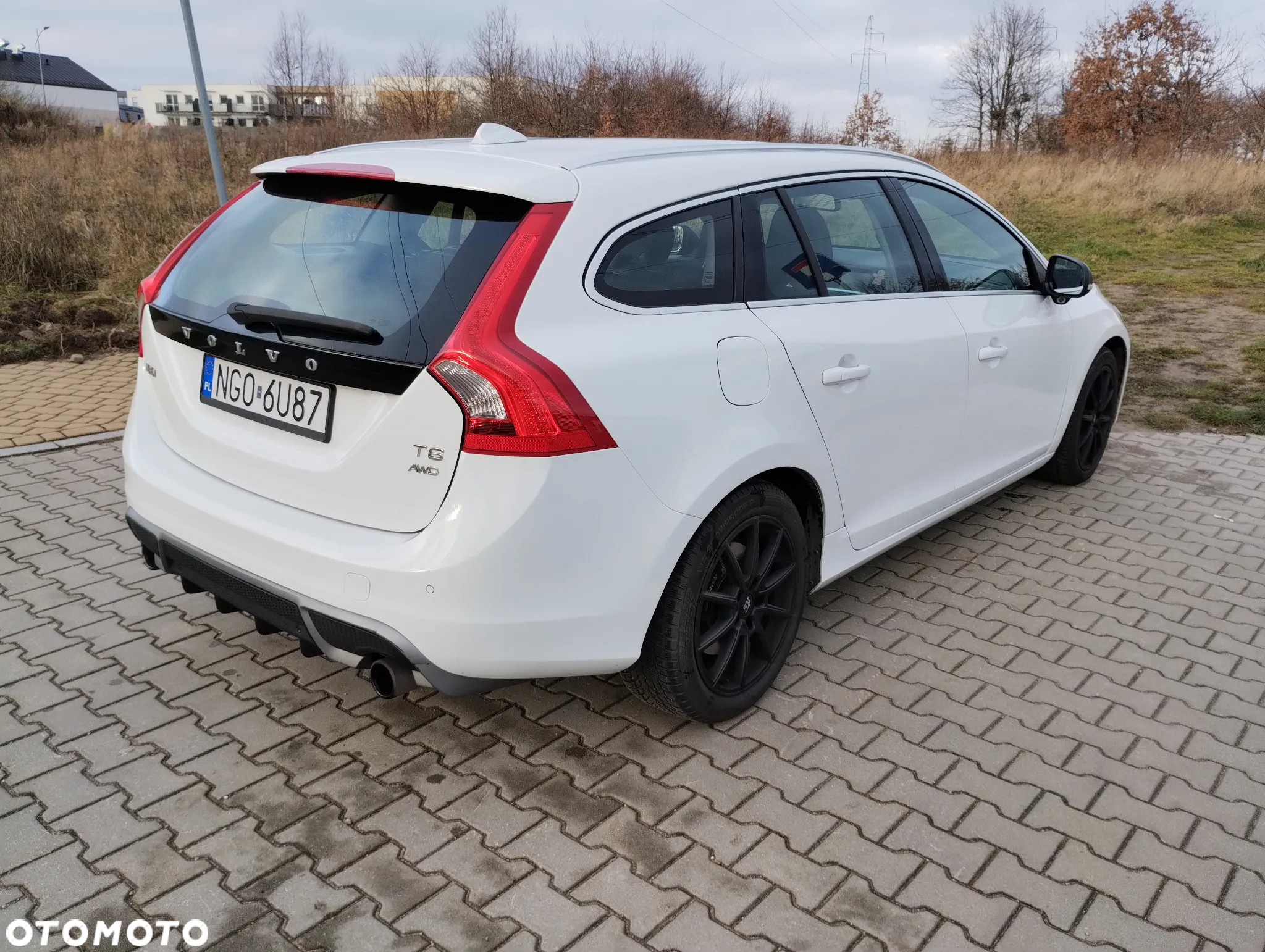 Volvo V60 T6 AWD R-Design - 5