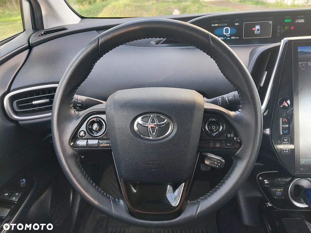 Toyota Prius Hybrid - 28