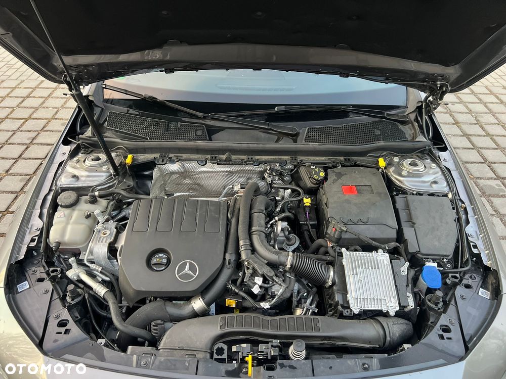 Mercedes-Benz CLA - 35