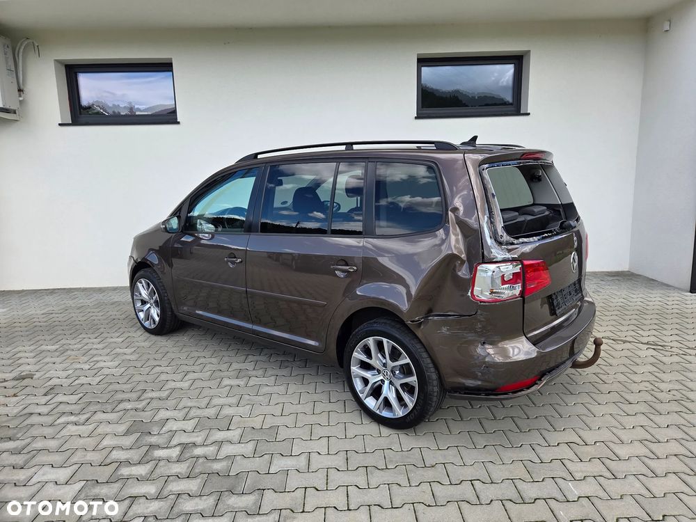 Volkswagen Touran - 17