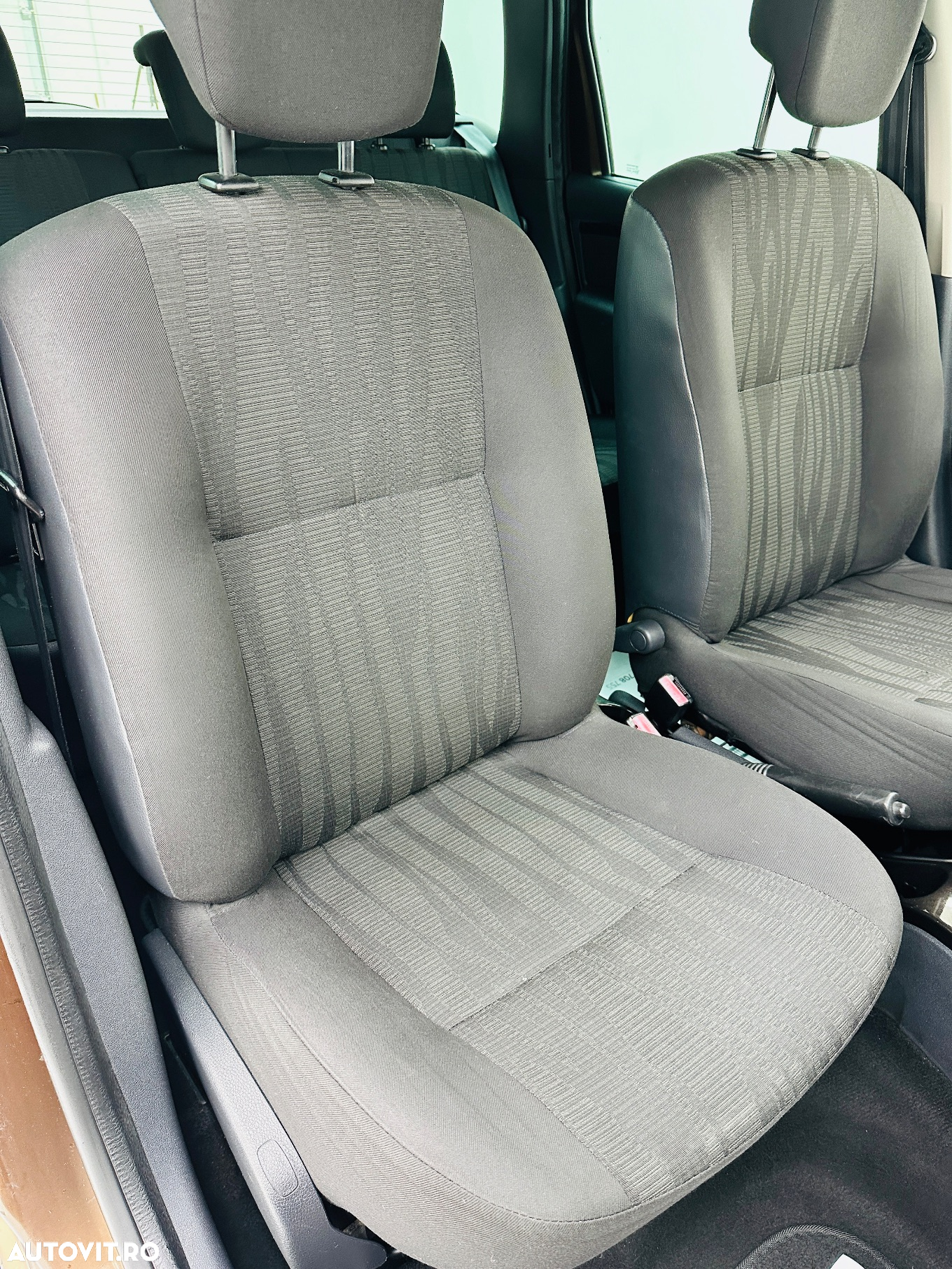 Dacia Duster 1.5 dCi 4x2 Ambiance - 15