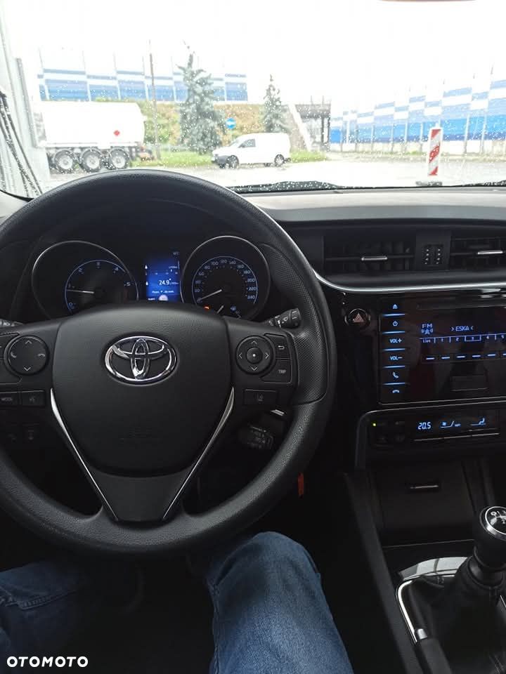 Toyota Auris - 3