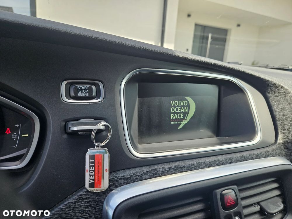 Volvo V40 - 16