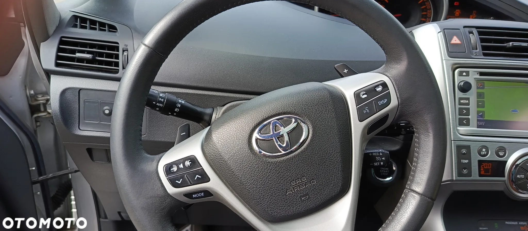 Toyota Verso 1.8 Prestige EU5 MS 7os - 16