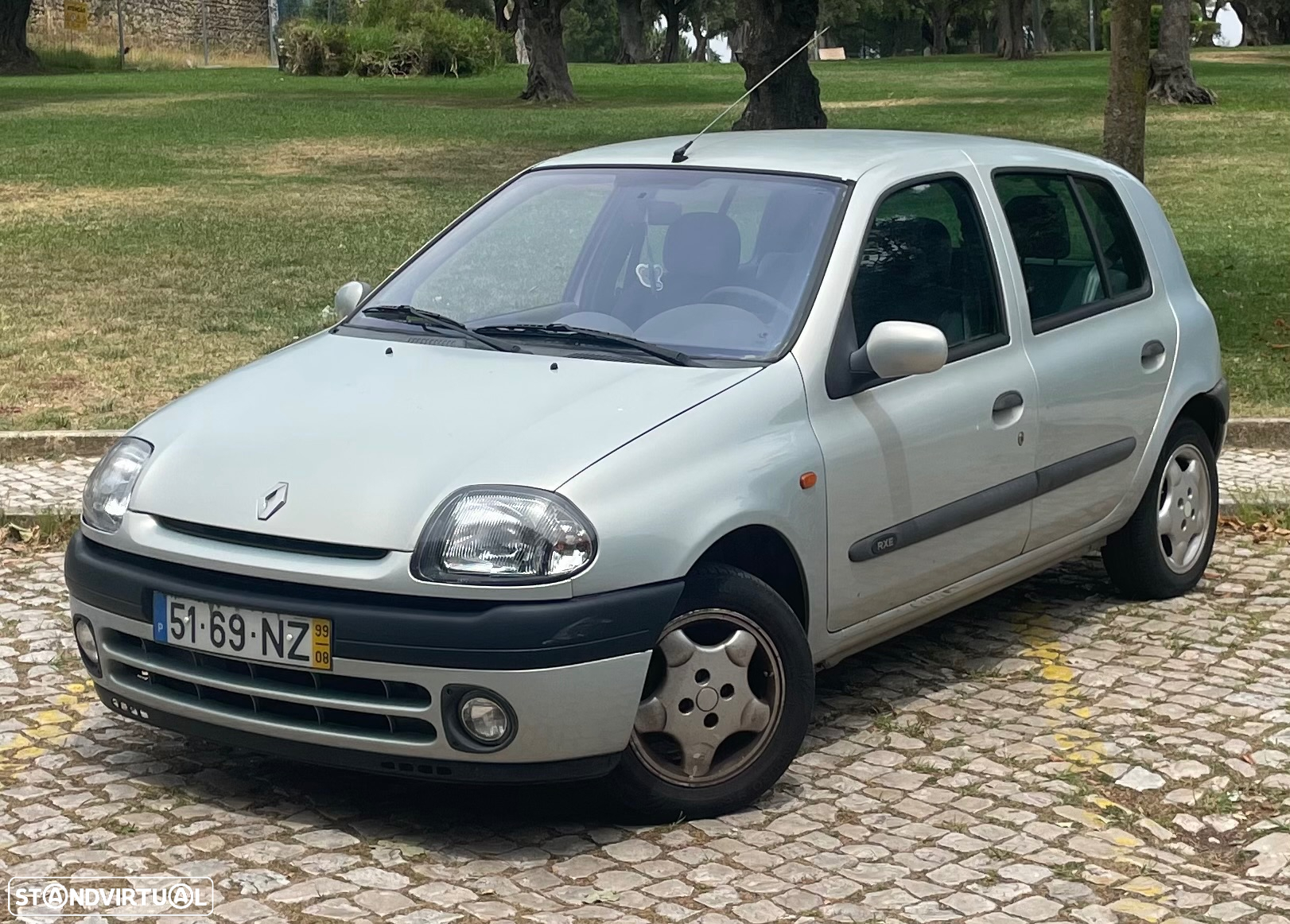 Renault Clio 1.9 D RXE - 2
