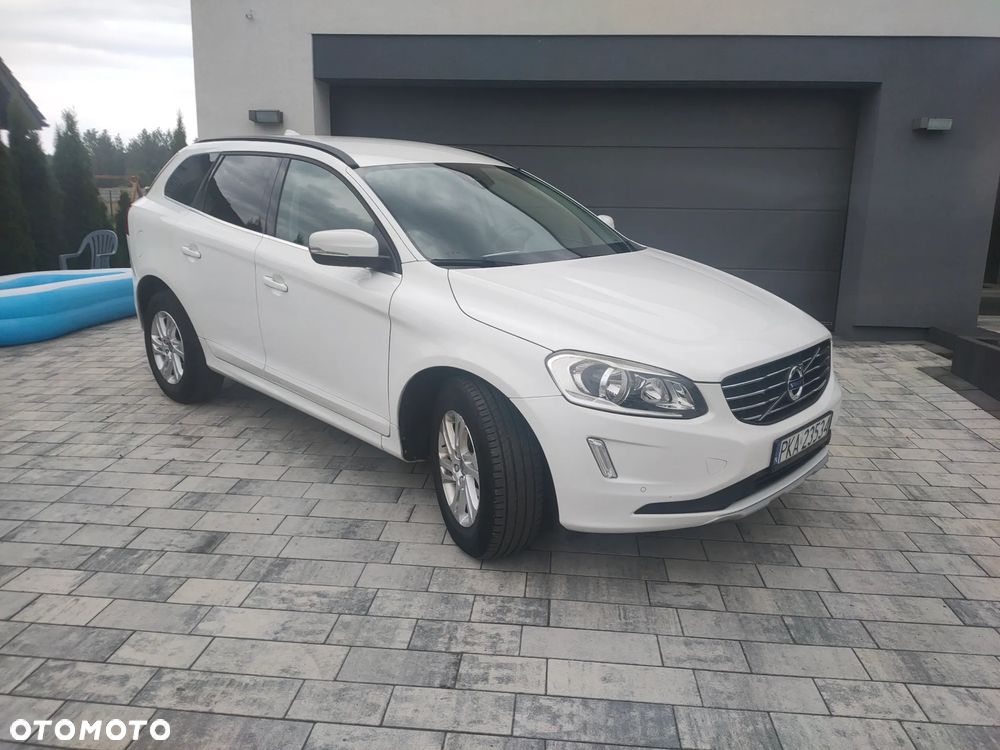 Volvo XC 60 D3 Drive-E Momentum - 4