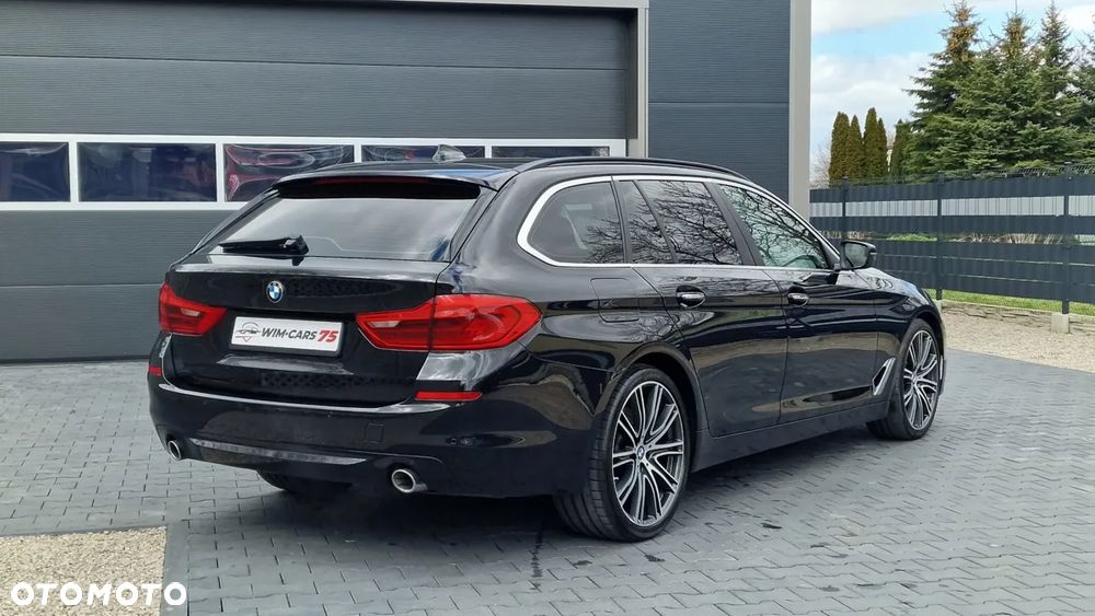 BMW Seria 5 530d Touring Sport Line - 9