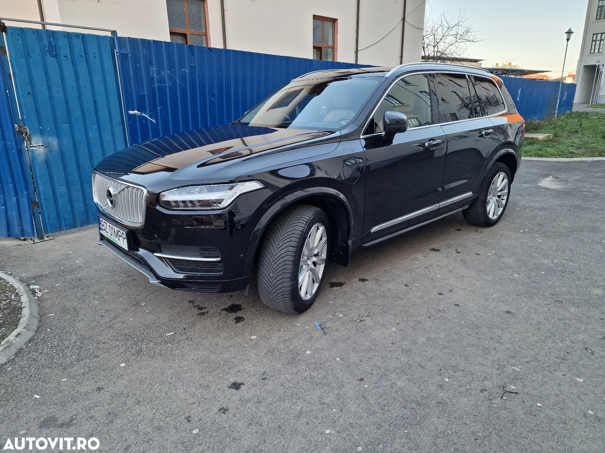 Volvo XC 90 T8 AWD Twin Engine Geartronic Inscription - 32