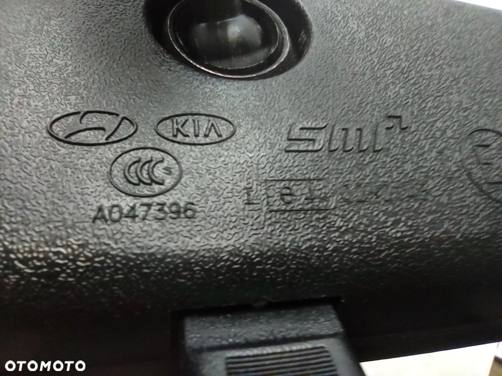 LUSTERKO WEWNETRZNE WSTECZNE ZWYKŁE HYUNDAI I20 II 2015-2020r.  ORYGINAŁ - 4