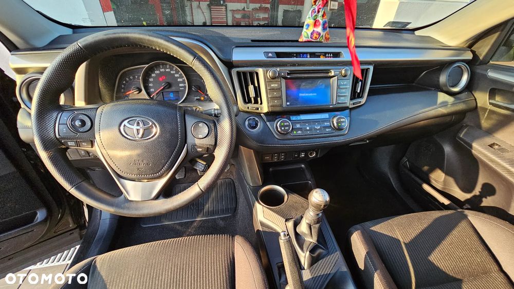 Toyota RAV4 - 12
