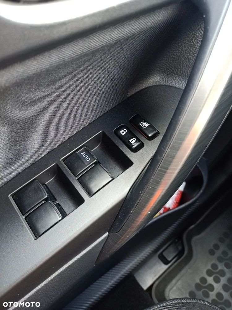 Toyota Auris 1.33 Dual-VVT-i START Edition - 23