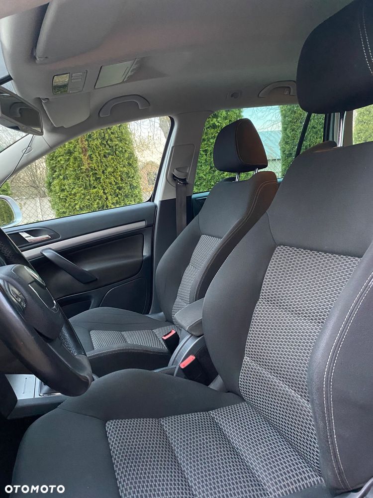 Skoda Octavia 2.0 TDI Ambiente DSG - 12